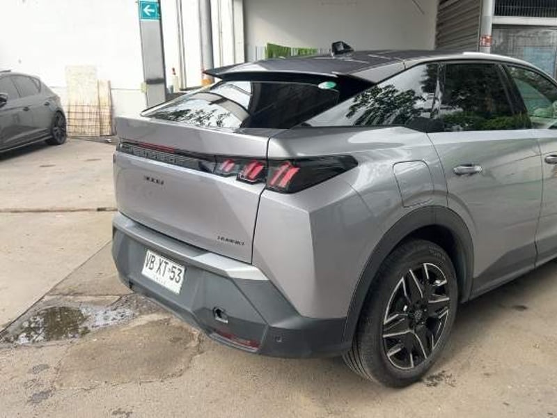 Peugeot 5008 Mhev 1.2 Allure Mhev 4x2 136 Edct At 5p 2025 - Imagen 4 de 5