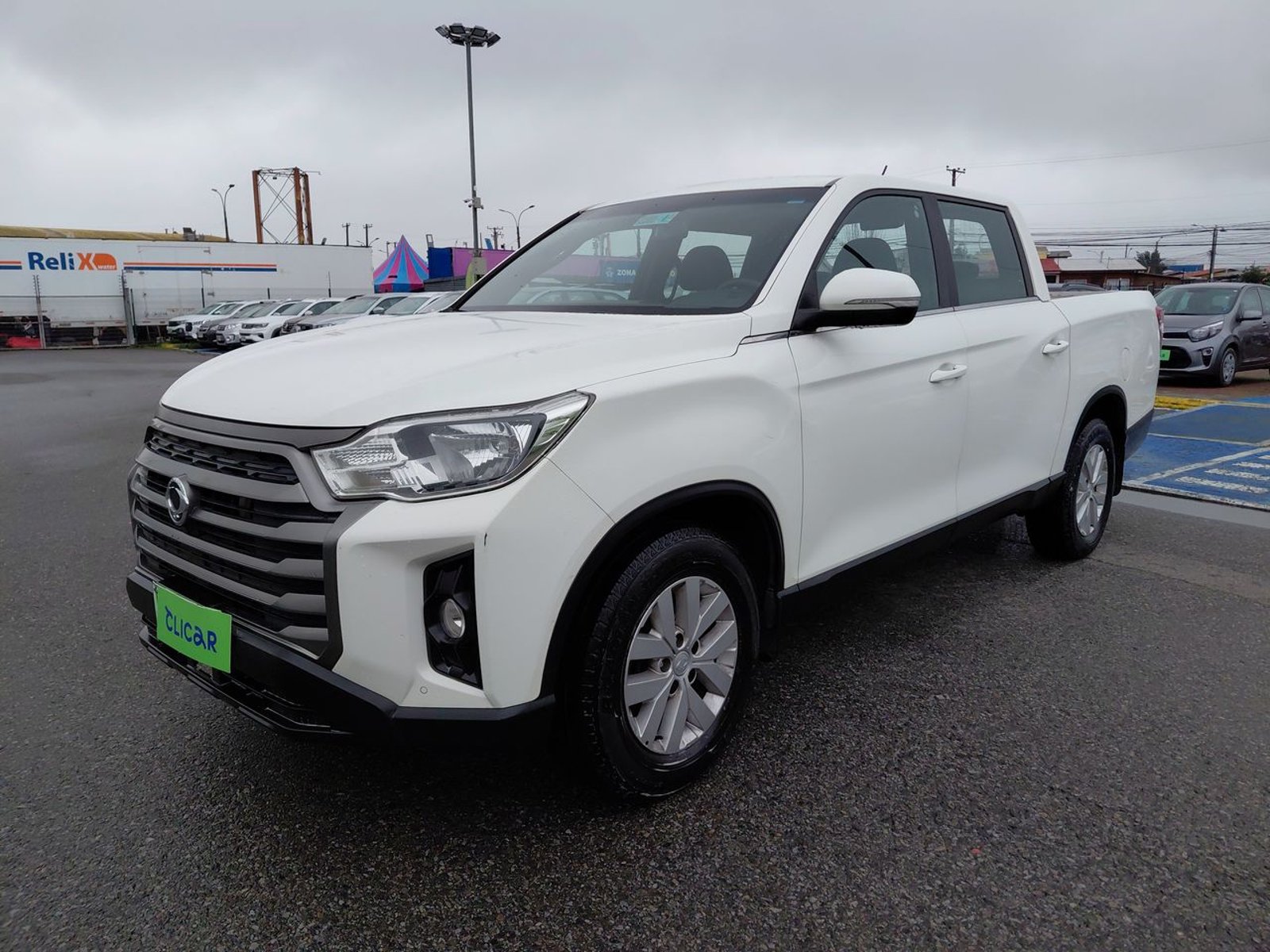 SsangYong Musso 2.2 Grand Lx Td Diesel 2wd Nueva Radio Mt6 4p 2024 - Foto 3 de 8