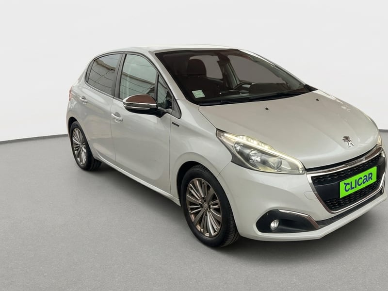 Peugeot 208 1.2 Signature Puretech 4x2 82 Mt5 5p 2020
