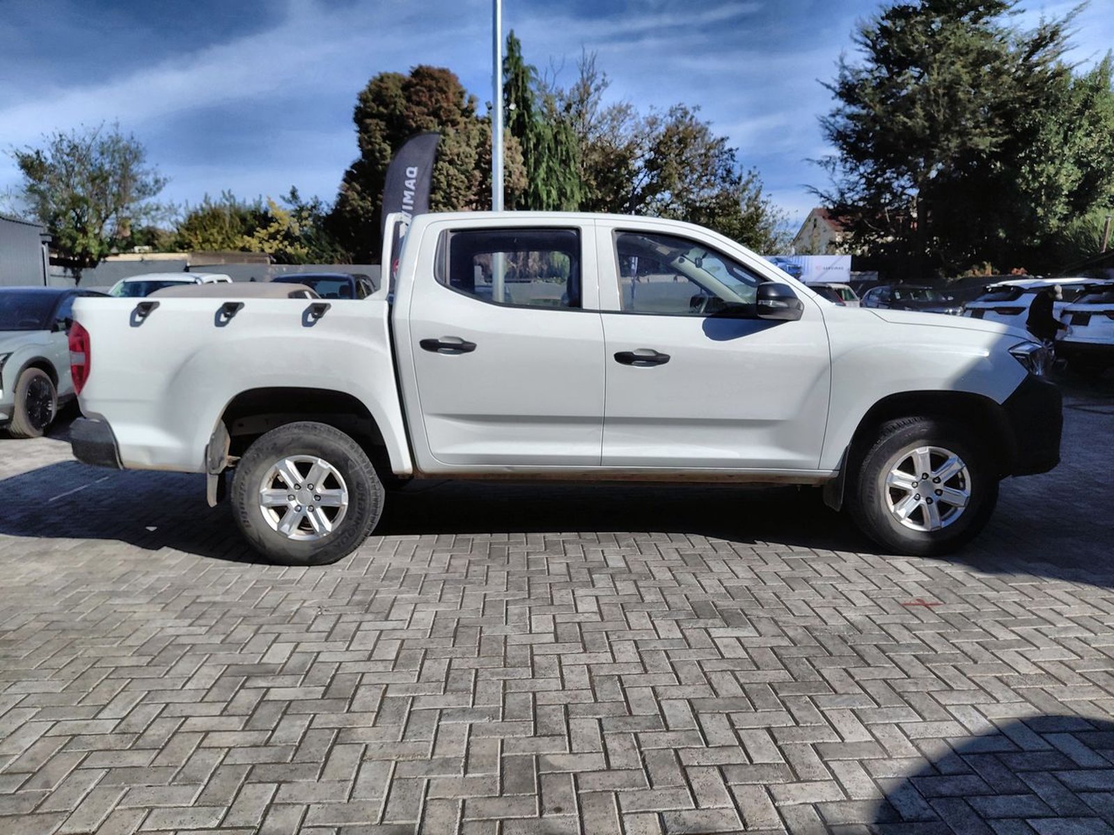 Maxus T60 2.0 Dx Diesel 4x2 Dob. Cab. Euro6 6mt 4p 2024 - Imagen 8 de 8