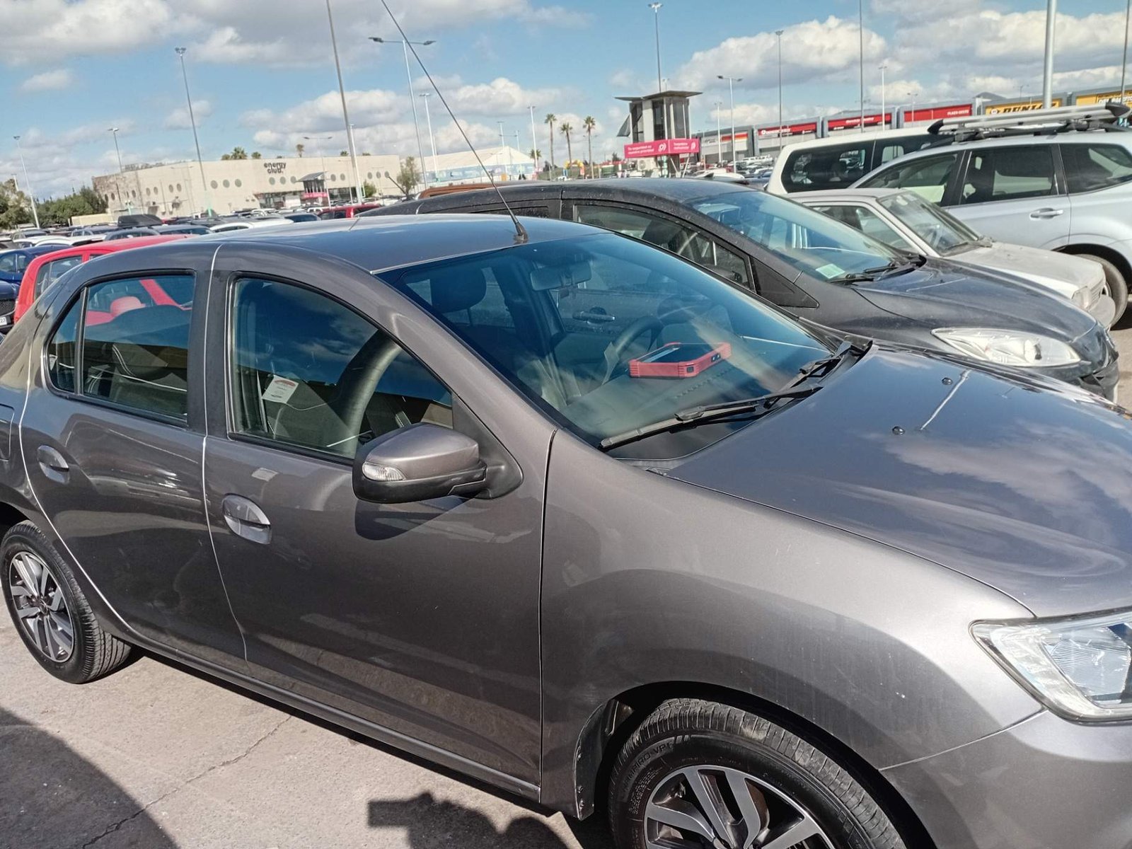 Renault Symbol 1.6 Intens Tech 4x2 Mt 4p 2021 - Foto 2 de 4
