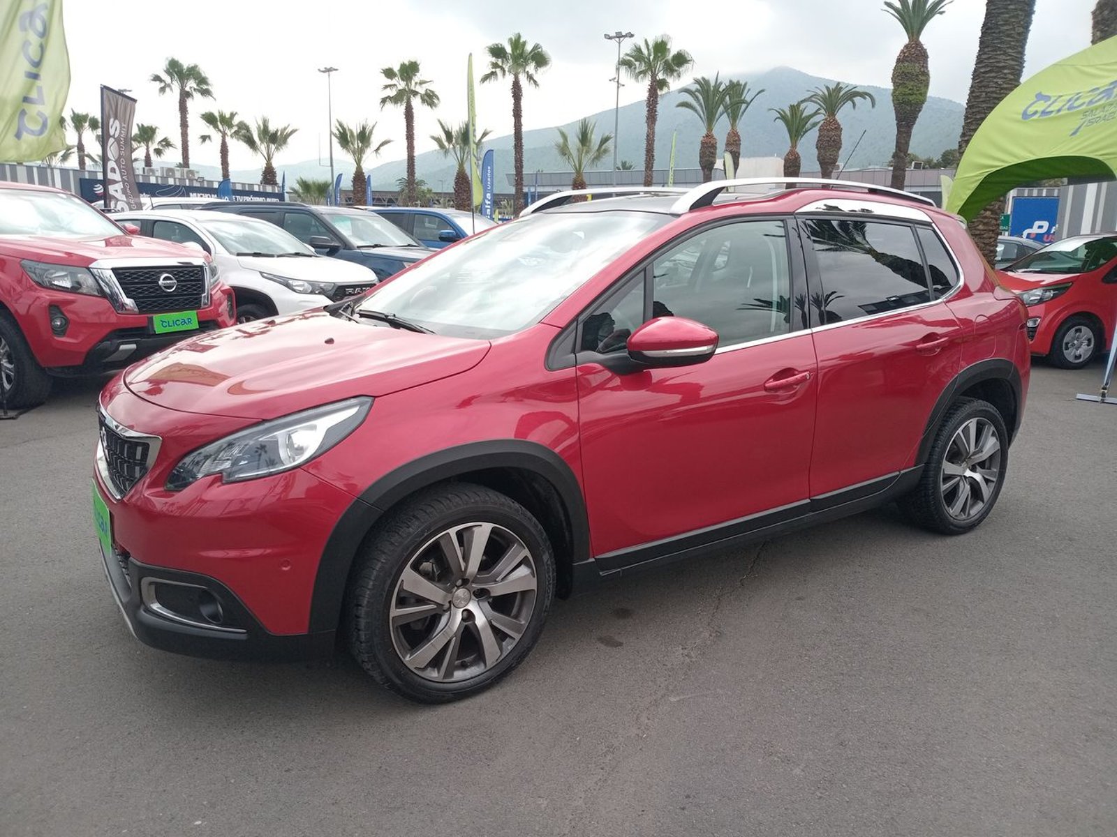 Peugeot 2008 1.2 Allure Pack Puretech 4x2 110hp Eat6 5p 2018 - Foto 3 de 8
