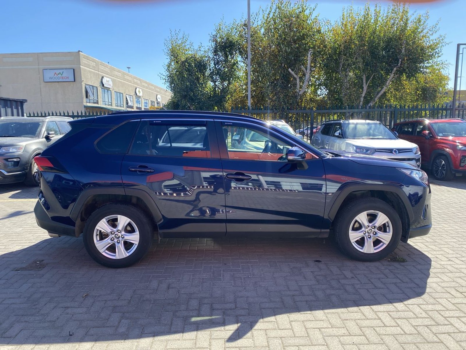 Toyota Rav 4 2.0 Le 4x2 Mt 5p 2022 - Imagen 8 de 8