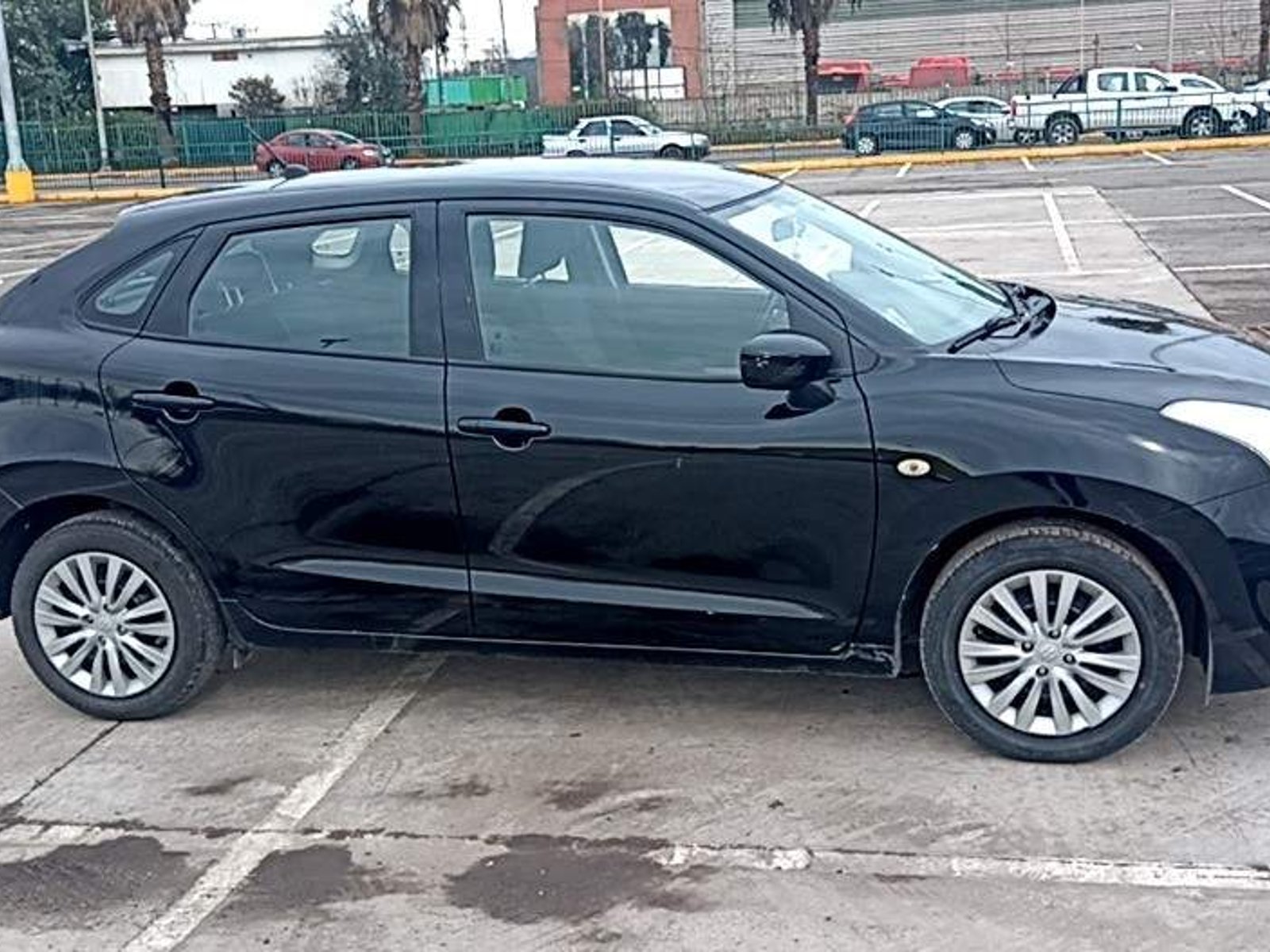 Suzuki Baleno 1.4 Gl 4x2 Hb Mt 5p 2022 - Foto 3 de 5