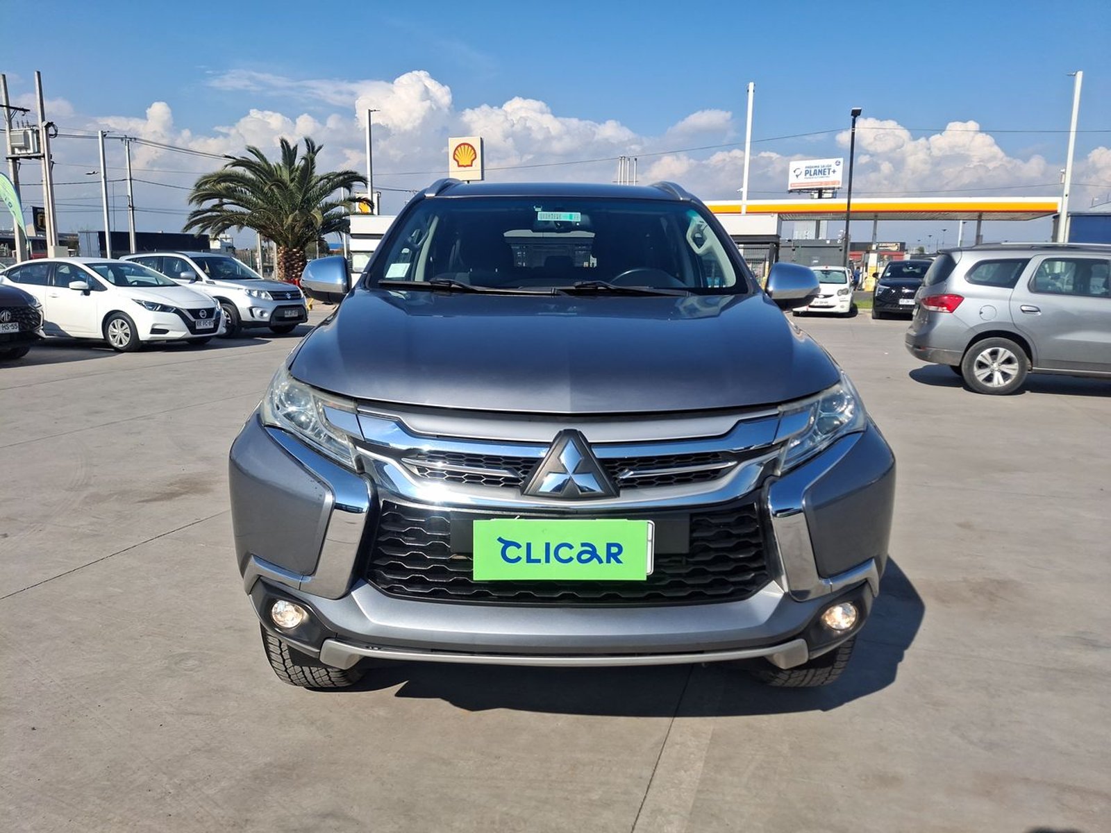 Mitsubishi Montero Sport 2.4 Diesel 4x2 Mt 5p 2020 - Foto 2 de 8