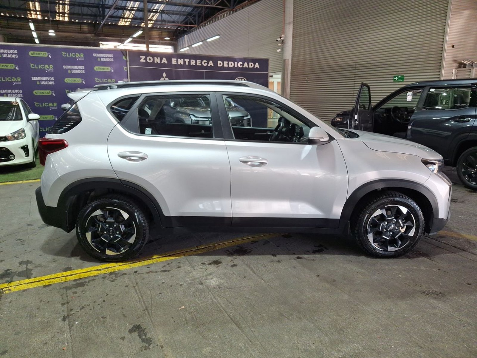 Kia Sonet 1.5 Ex 4x2 Ivt At 5p 2025 - Imagen 8 de 8