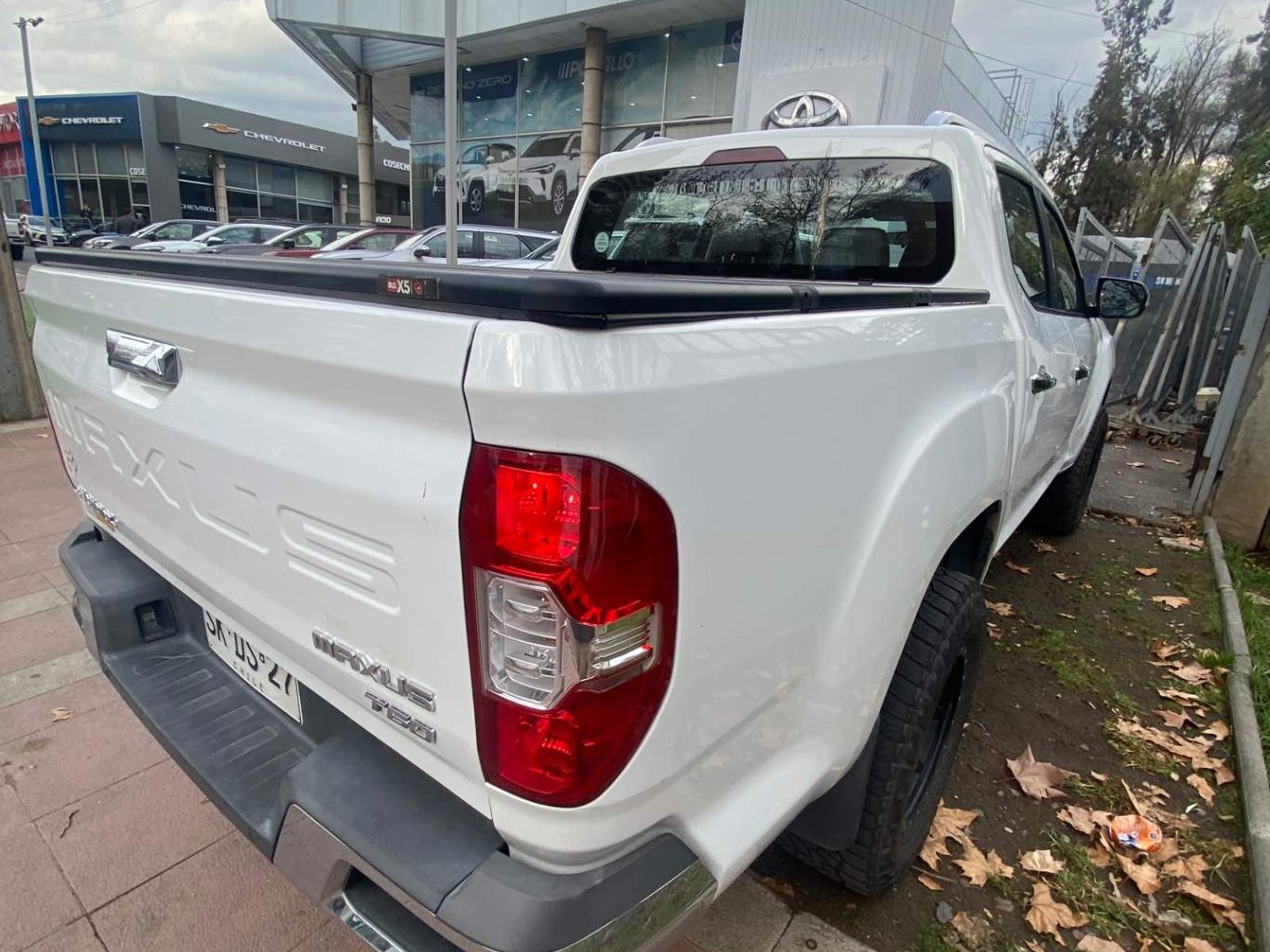 Maxus T60 2.0 D20 Glx Diesel Dob. Cab. 4x4 At 4p 2023 - Foto 3 de 4