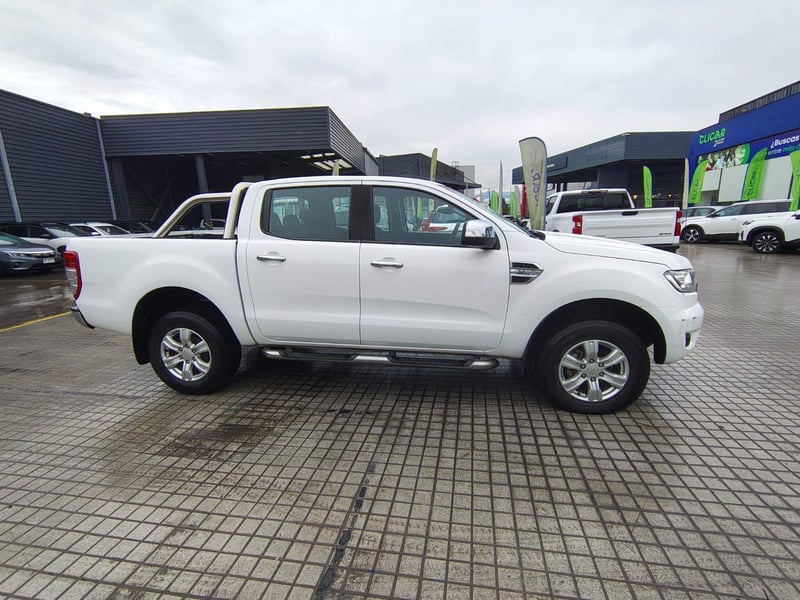 Ford Ranger 3.2 Xlt 4x2 Diésel Dob. Cab. Mt 4p 2022 - Imagen 3 de 5