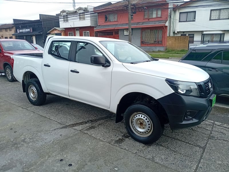 Nissan Np300 2.5 S 4x2 Dob. Cab. Mt 4p 2018