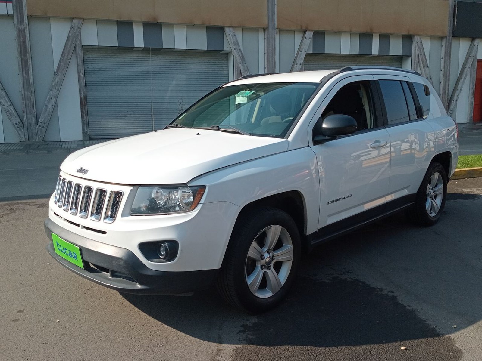 Jeep Compass 2.4 Sport 4x2 At 5p 2017 - Foto 3 de 8