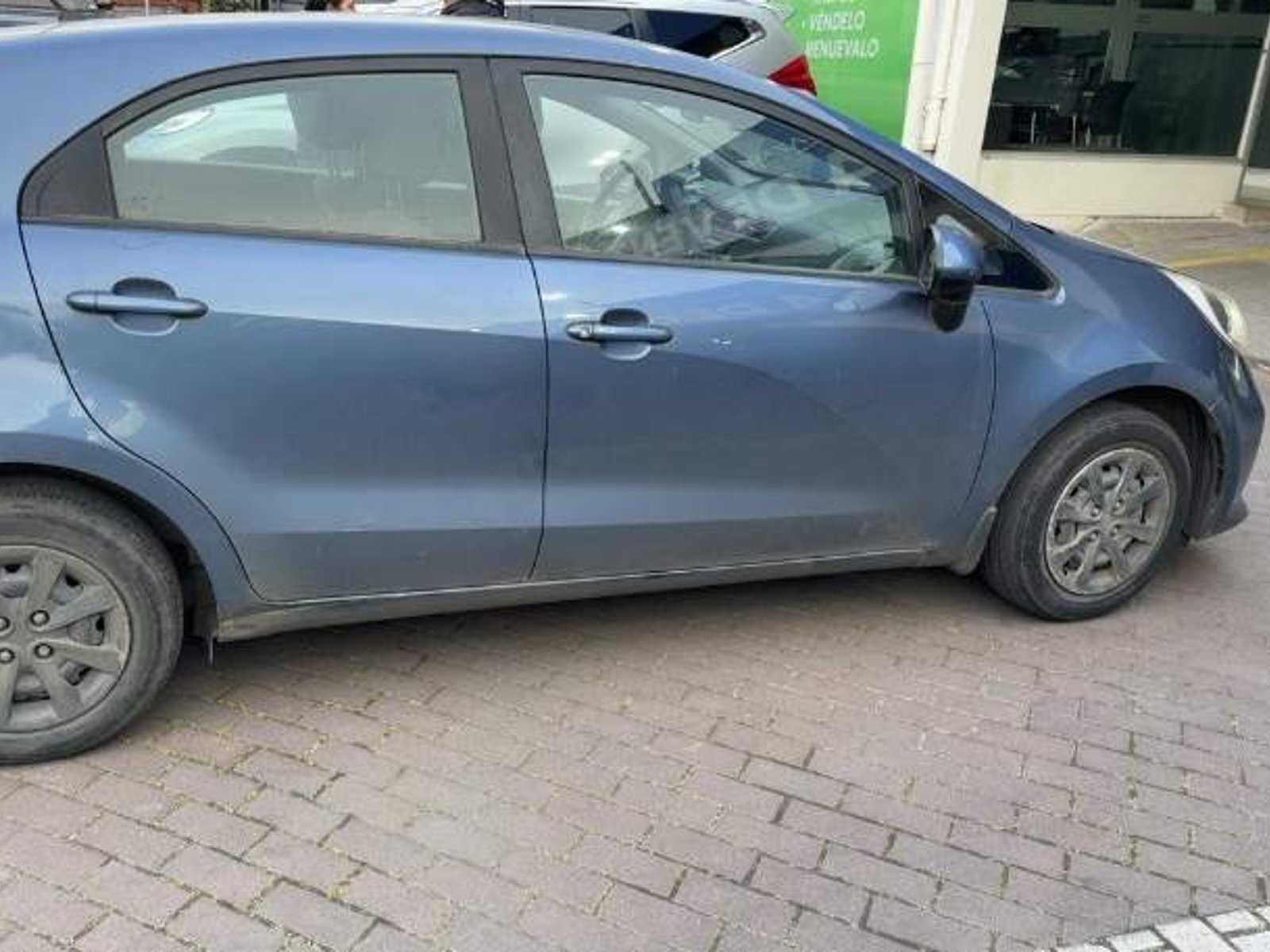 Kia Rio 5 1.2 Ex 4x2 Dab 5mt 5p 2017 - Foto 3 de 5