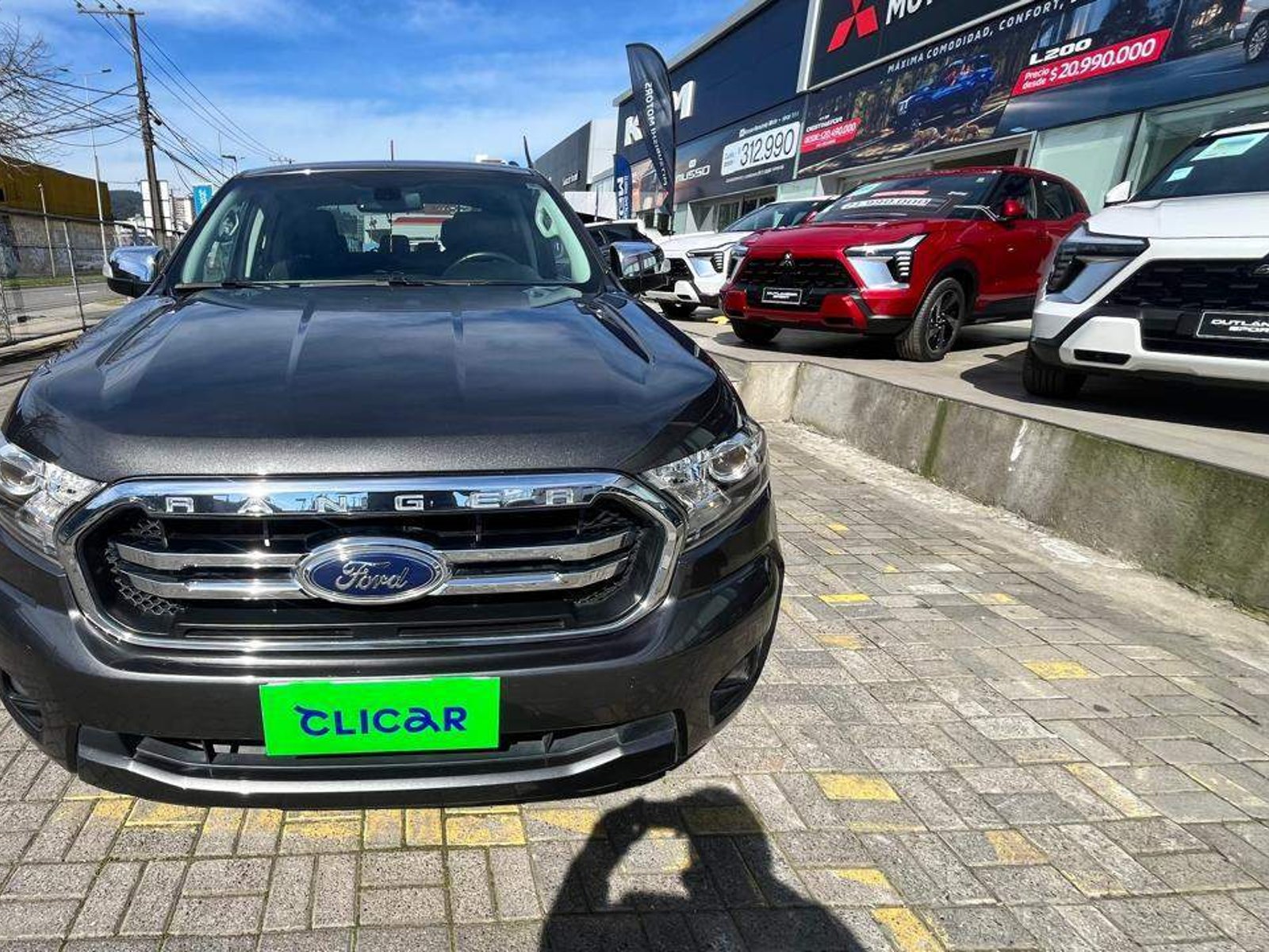 Ford Ranger 2.5 Xlt Euro 6 4x2 Dob. Cab. Mt 4p 2023 - Foto 2 de 5