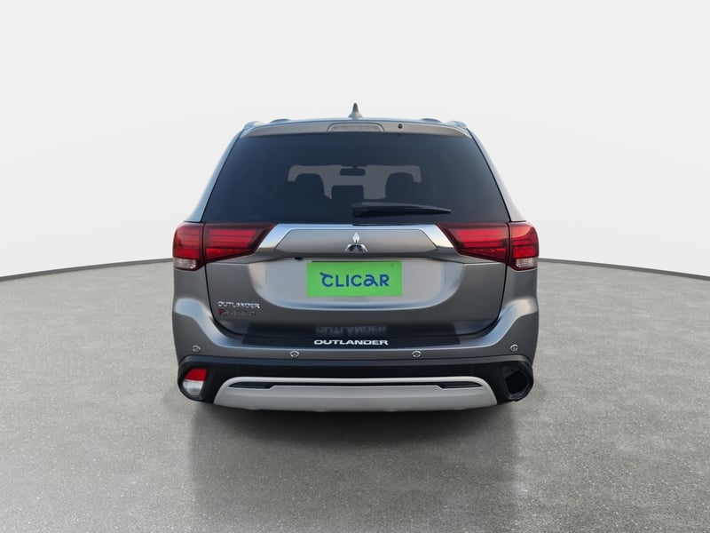 Mitsubishi Outlander 2.0 Glx 4x2 At 5p 2021 - Imagen 6 de 8