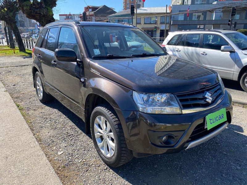 Suzuki Grand Nomade 2.4 Glx Sport 4wd E4 Mt 5p 2019