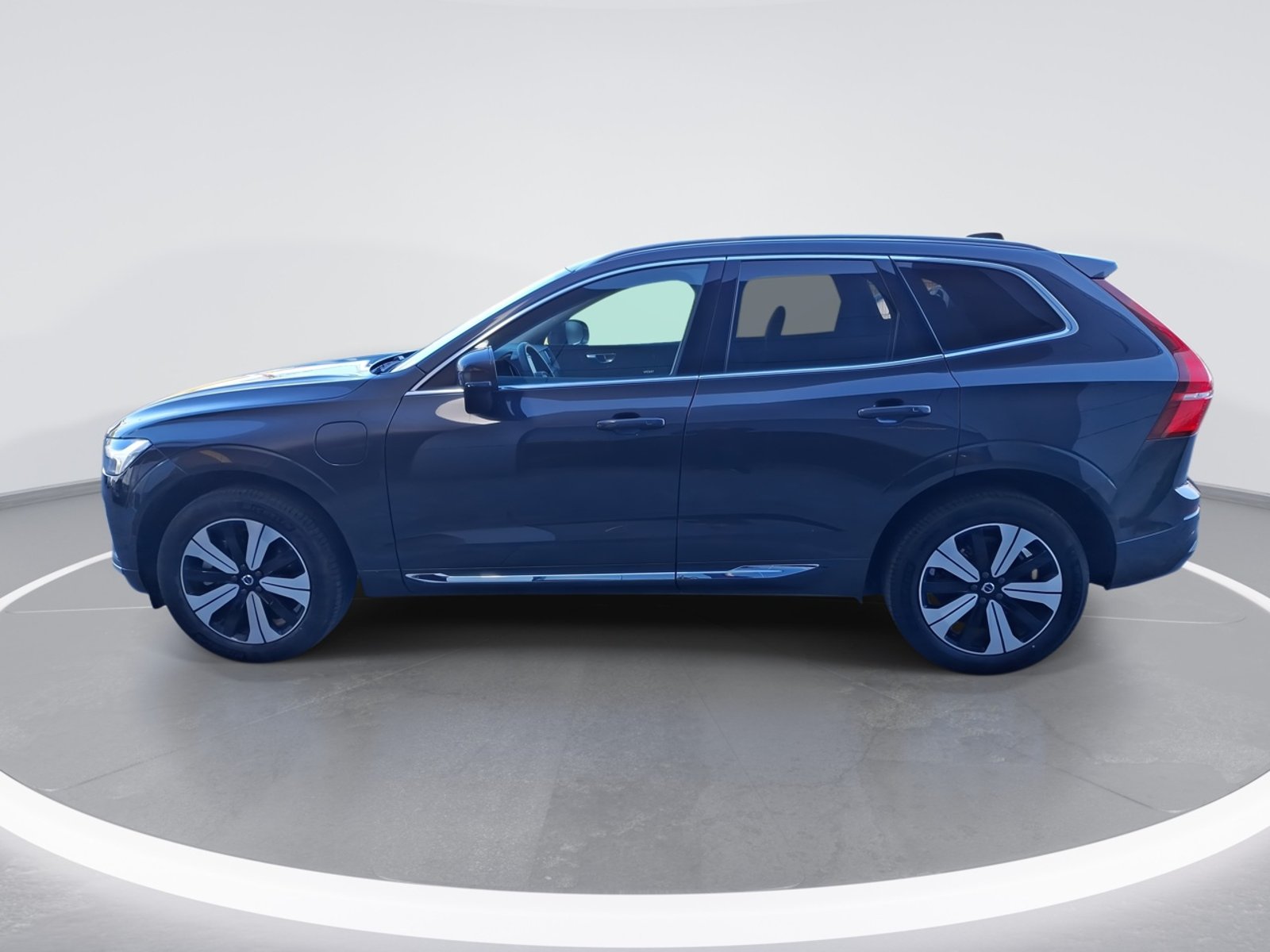 Volvo Xc60 2.0 T8 Recharge Plus Hybrid Awd At 5p 2025 - Foto 4 de 8