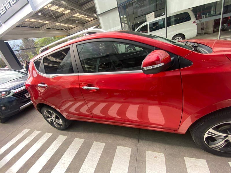 JAC Js2 1.5 Luxury 4x2 Mt 5p 2023 - Imagen 3 de 5