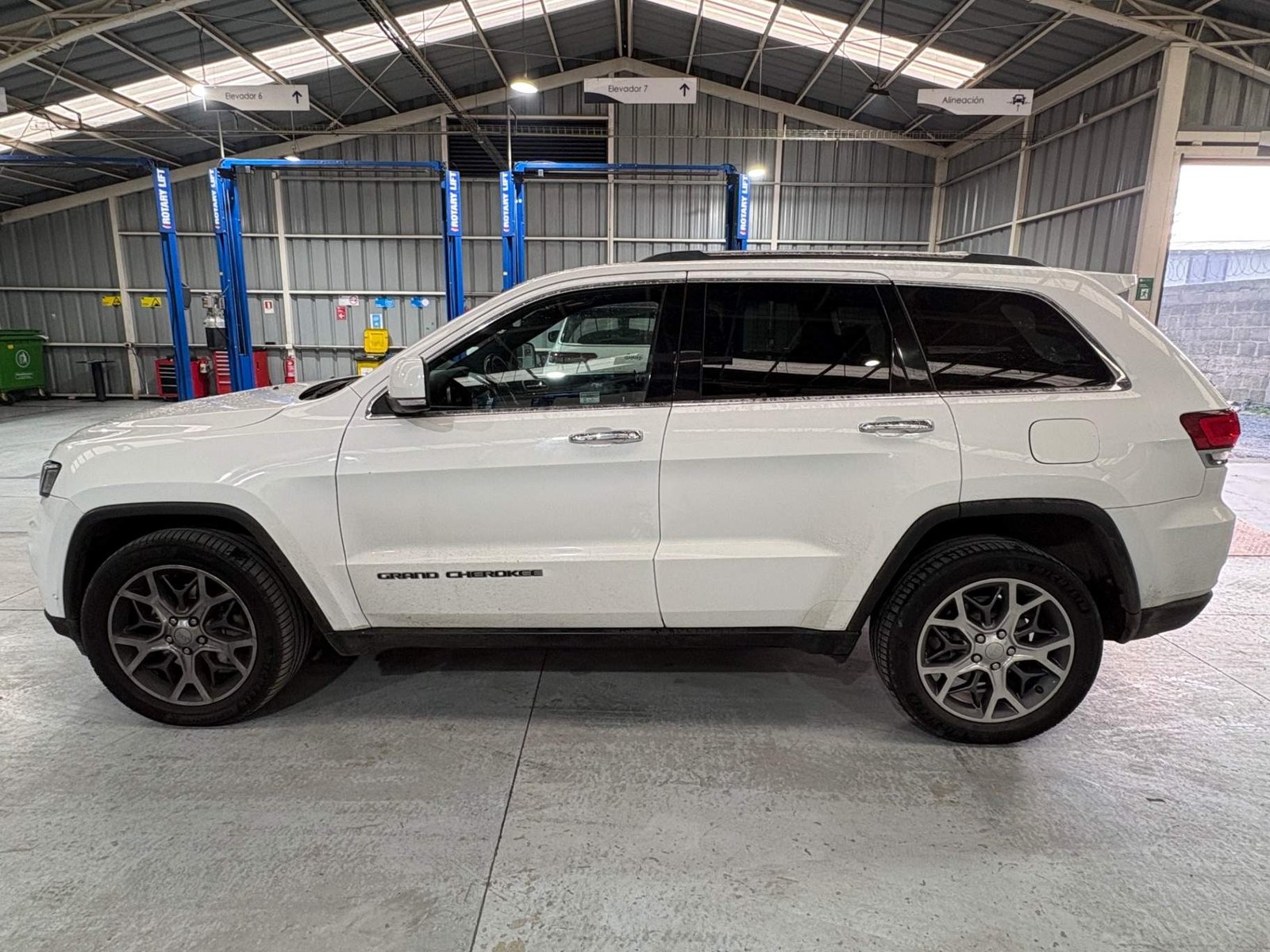 Jeep Grand Cherokee 3.6 Limited Lx 4wd At 5p 2021 - Imagen 8 de 8