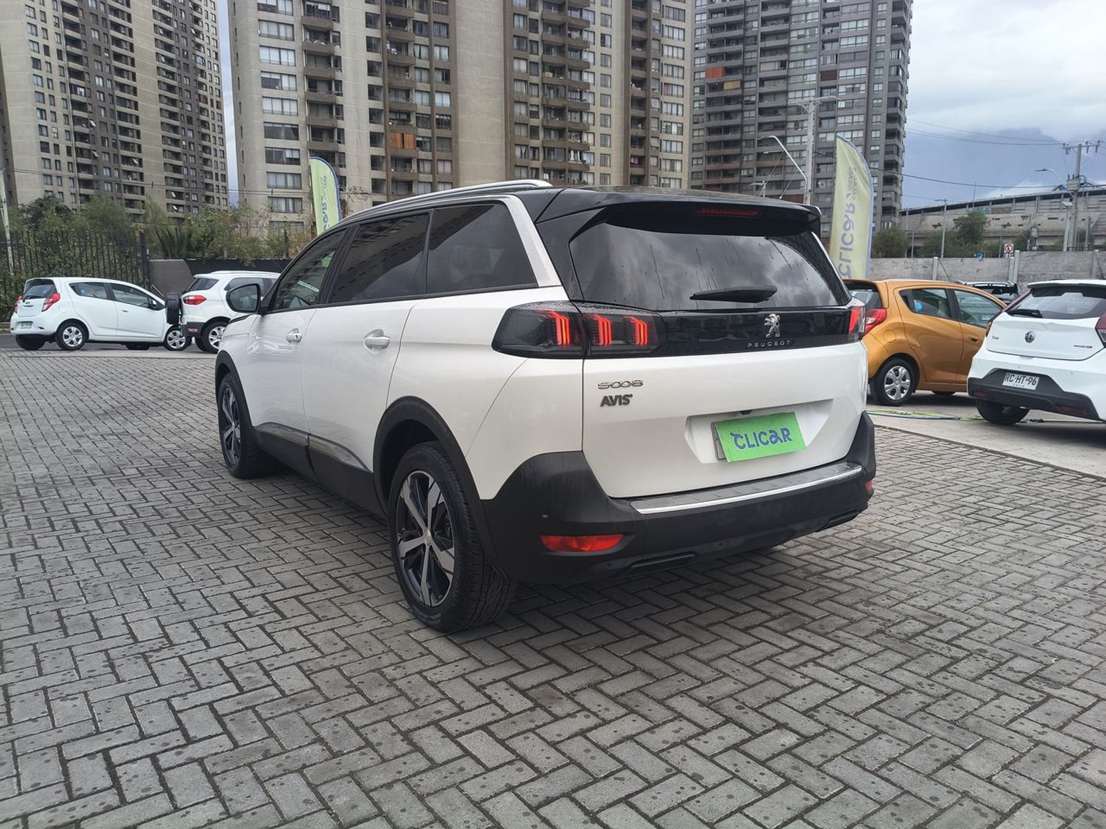 Peugeot 5008 1.5 Allure Pack Bluehdi 130 4x2 Eat8 5p 2024 - Foto 5 de 8