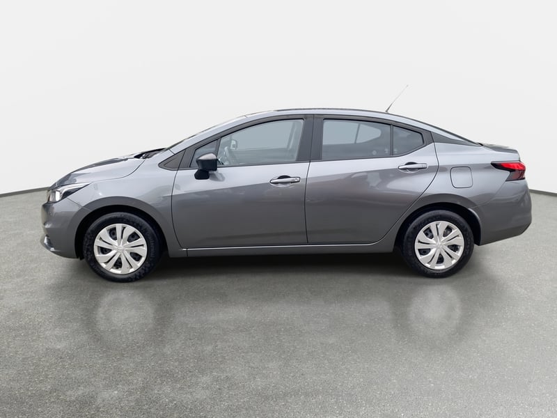 Nissan Versa 1.6 Sense 4x2 Mt 4p 2023 - Imagen 4 de 8