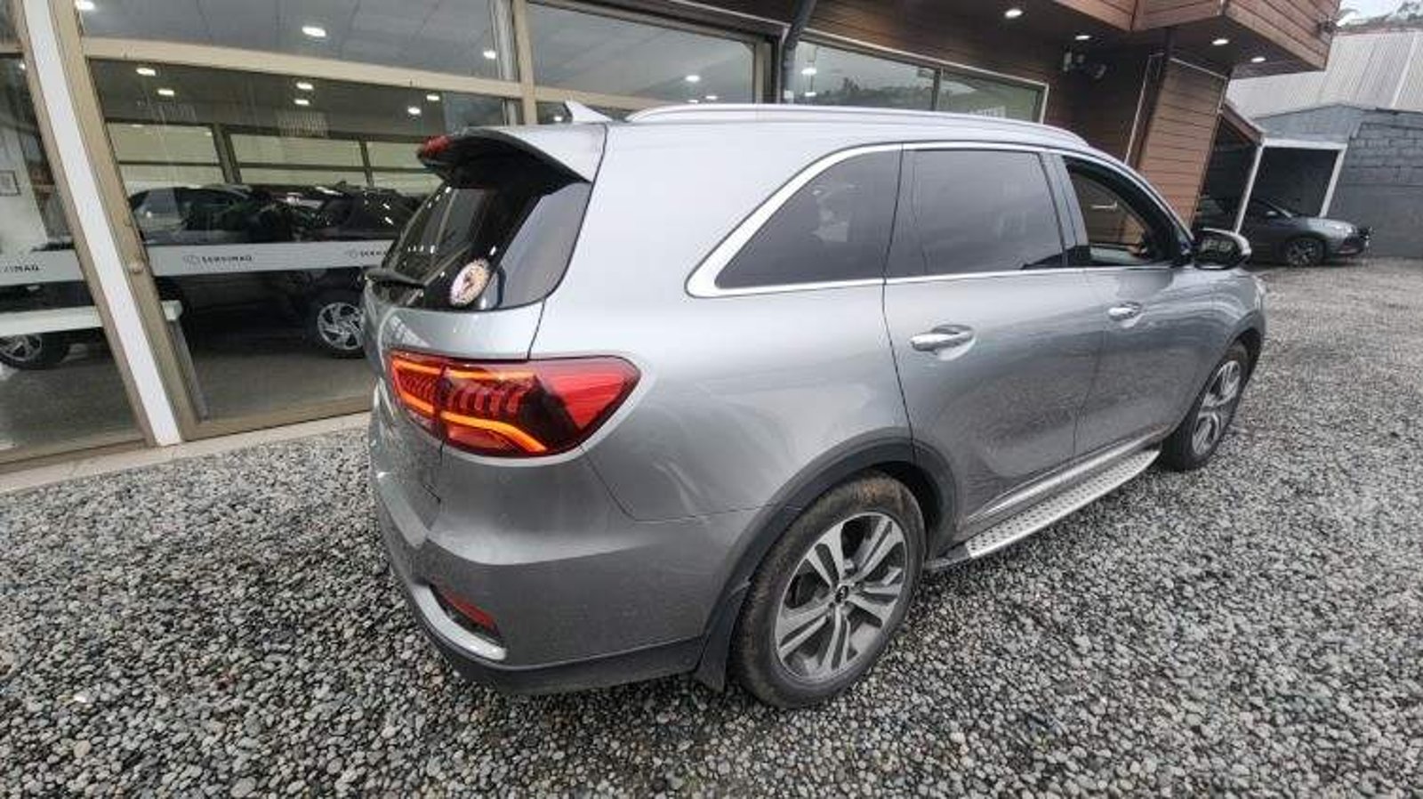 Kia Sorento 2.4 Gtl 2wd Special Pack At6 5p 2021 - Imagen 4 de 5