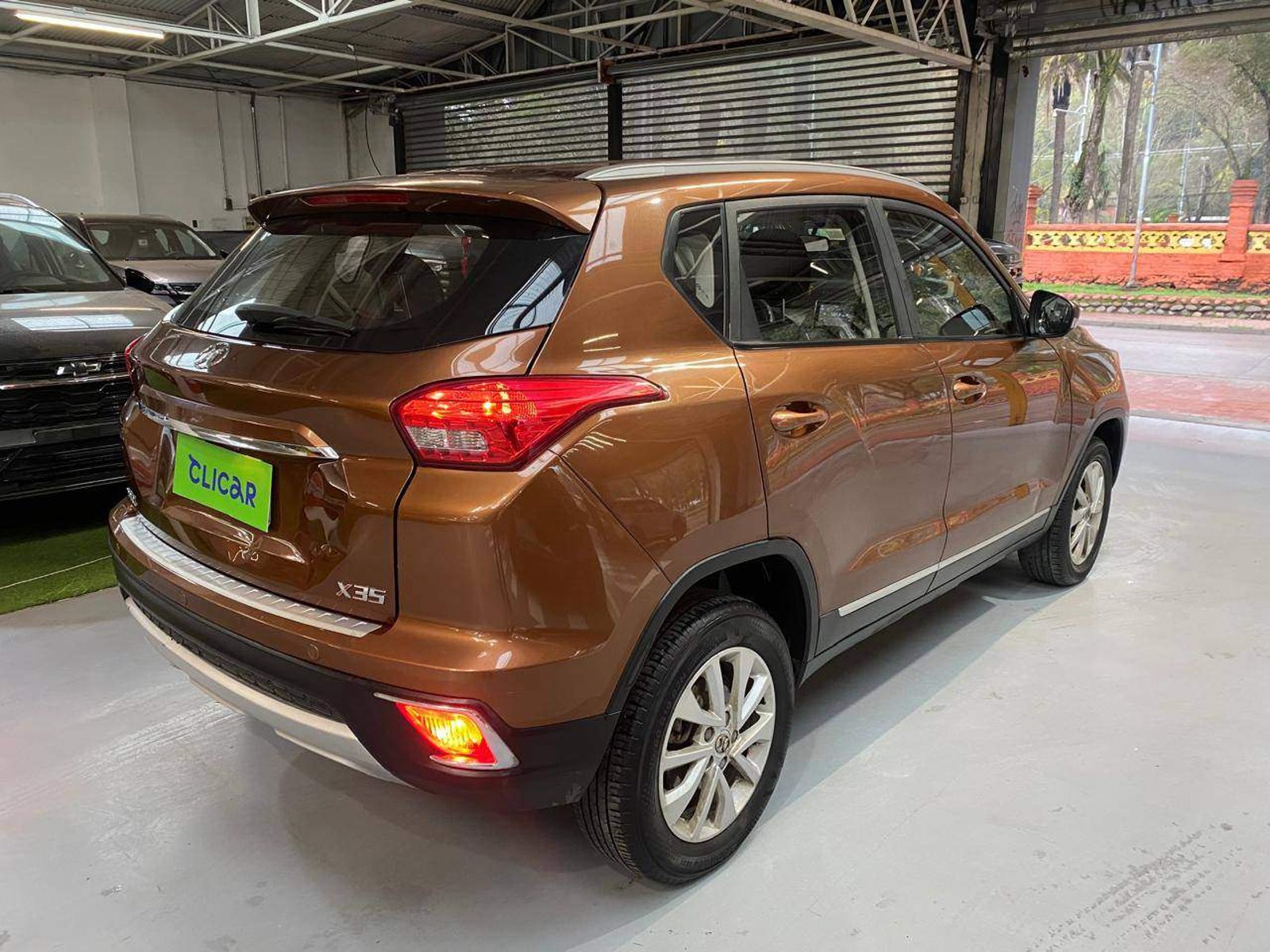 BAIC X35 1.5 Luxury 4x2 Mt 5p 2019 - Imagen 4 de 5