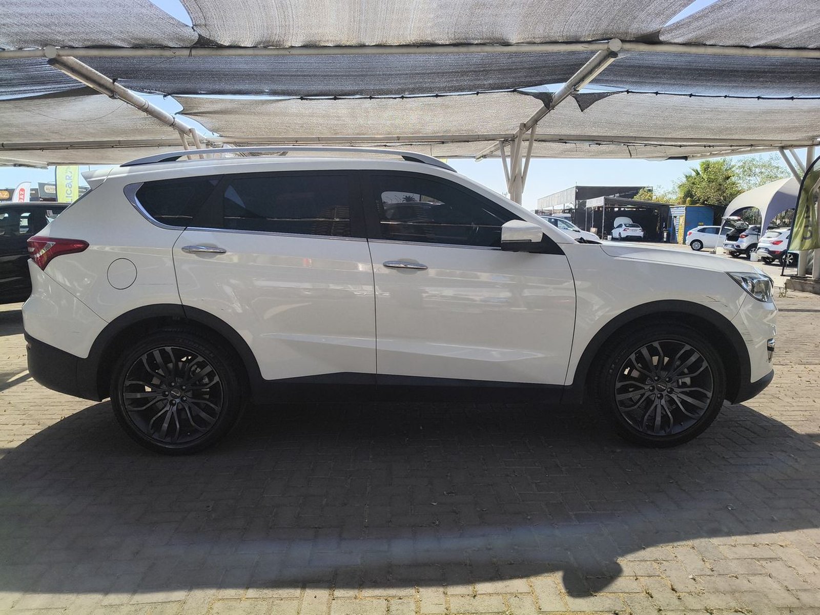 Jetour X70 1.5t Glx 4x2 At 5p 2023 - Imagen 8 de 8