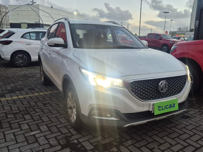 MG Mg Zs 1.5 Std 4x2 Mt 5p 2024