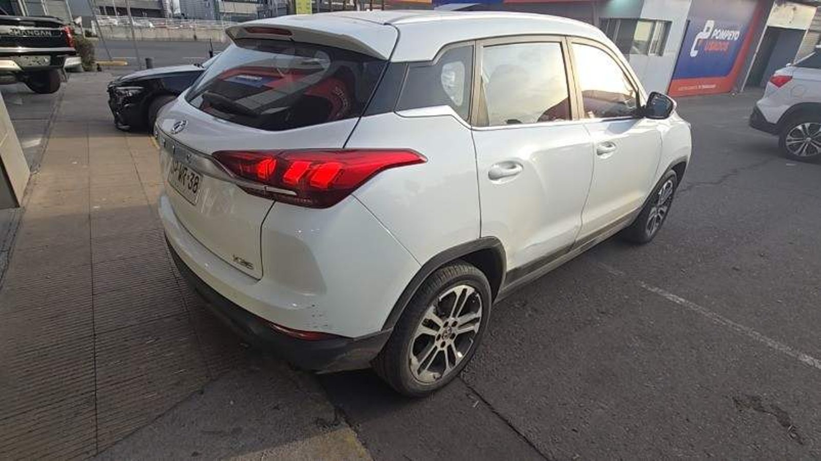 BAIC X35 1.5 Luxury 4x2 Mt 5p 2023 - Imagen 4 de 5
