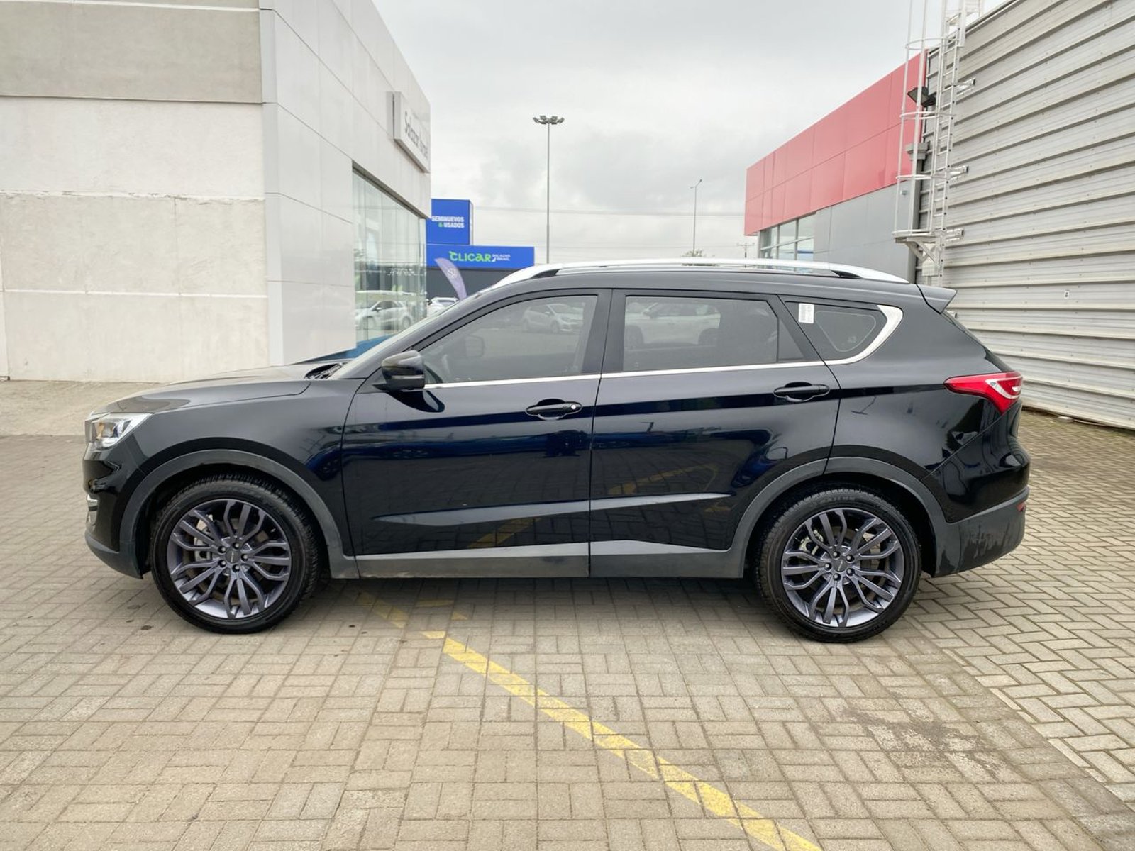 Jetour X70 1.5t Lux 4x2 Mt 5p 2025 - Imagen 4 de 8