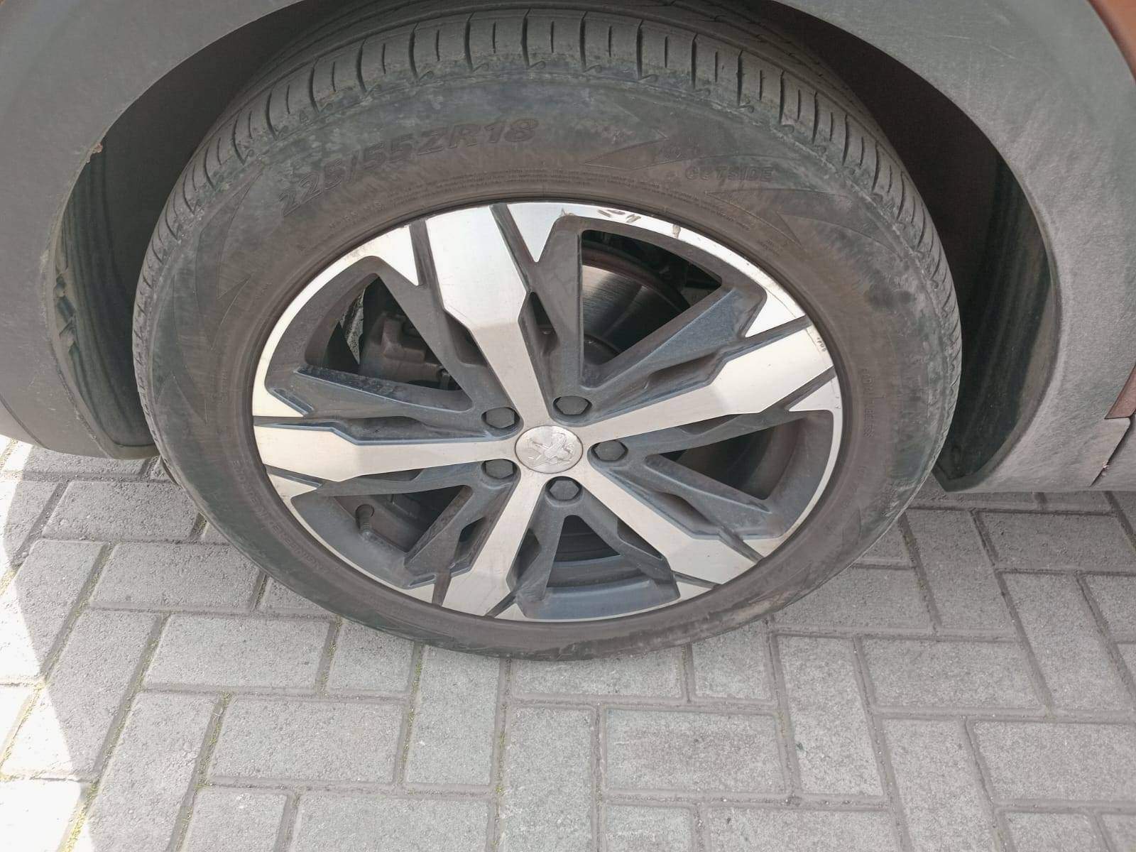 Peugeot 3008 1.5 Gt Line Bluehdi Diesel 4x2 130hp Eat8 5p 2019 - Foto 2 de 5