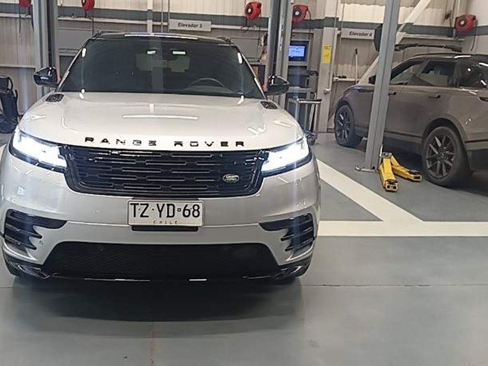 Land Rover Range Rover Velar 3.0i Dynamic Hse 4x4 At 5p 2025 - Foto 2 de 5