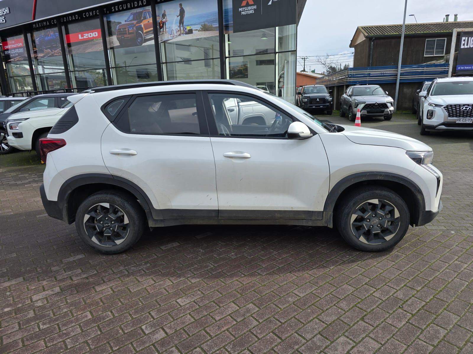 Kia Sonet 1.5 Ex 4x2 6mt 5p 2025 - Imagen 3 de 5
