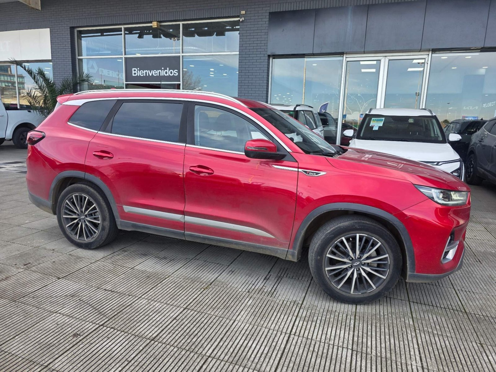 Chery Tiggo 8 Pro 1.6 Tgdi Glx 4x2 Euro5 Dct At 5p 2023 - Foto 3 de 5