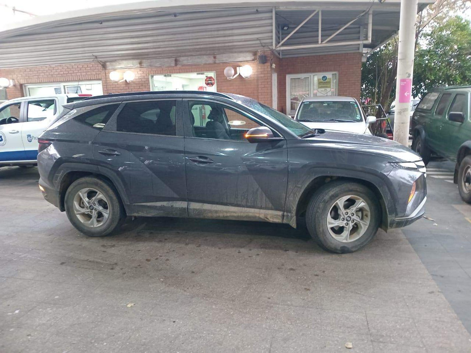 Hyundai Tucson 2.0 Nx4 Plus 4wd At 5p 2022 - Foto 3 de 5