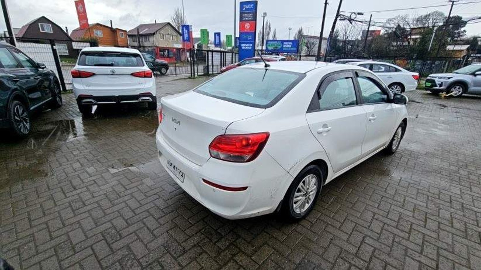Kia Soluto 1.4 Ex Full 4x2 Srf Mt 4p 2024 - Imagen 4 de 5