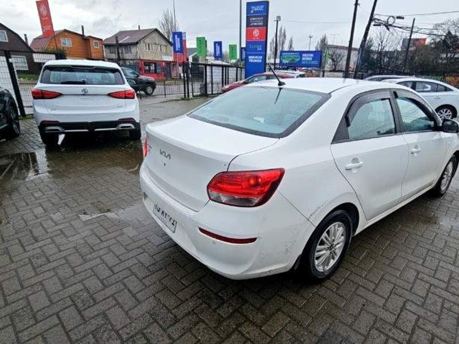 Kia Soluto 1.4 Ex Full 4x2 Srf Mt 4p 2024 - Foto 4 de 5