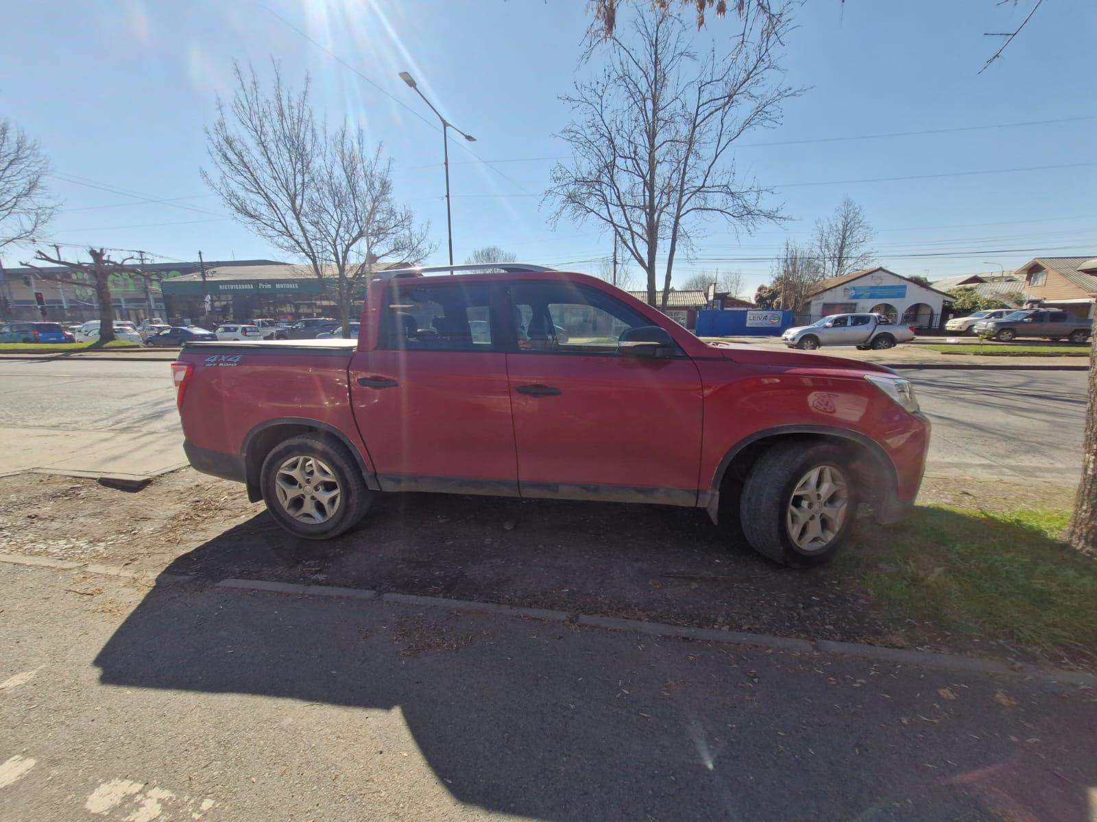 SsangYong Musso 2.2 Glx Td Diesel 4wd Mt 4p 2021 - Foto 2 de 4