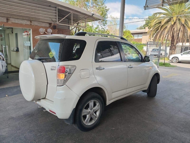 Toyota Rush 1.5 Lei 4x2 At 5p 2019 - Imagen 4 de 5