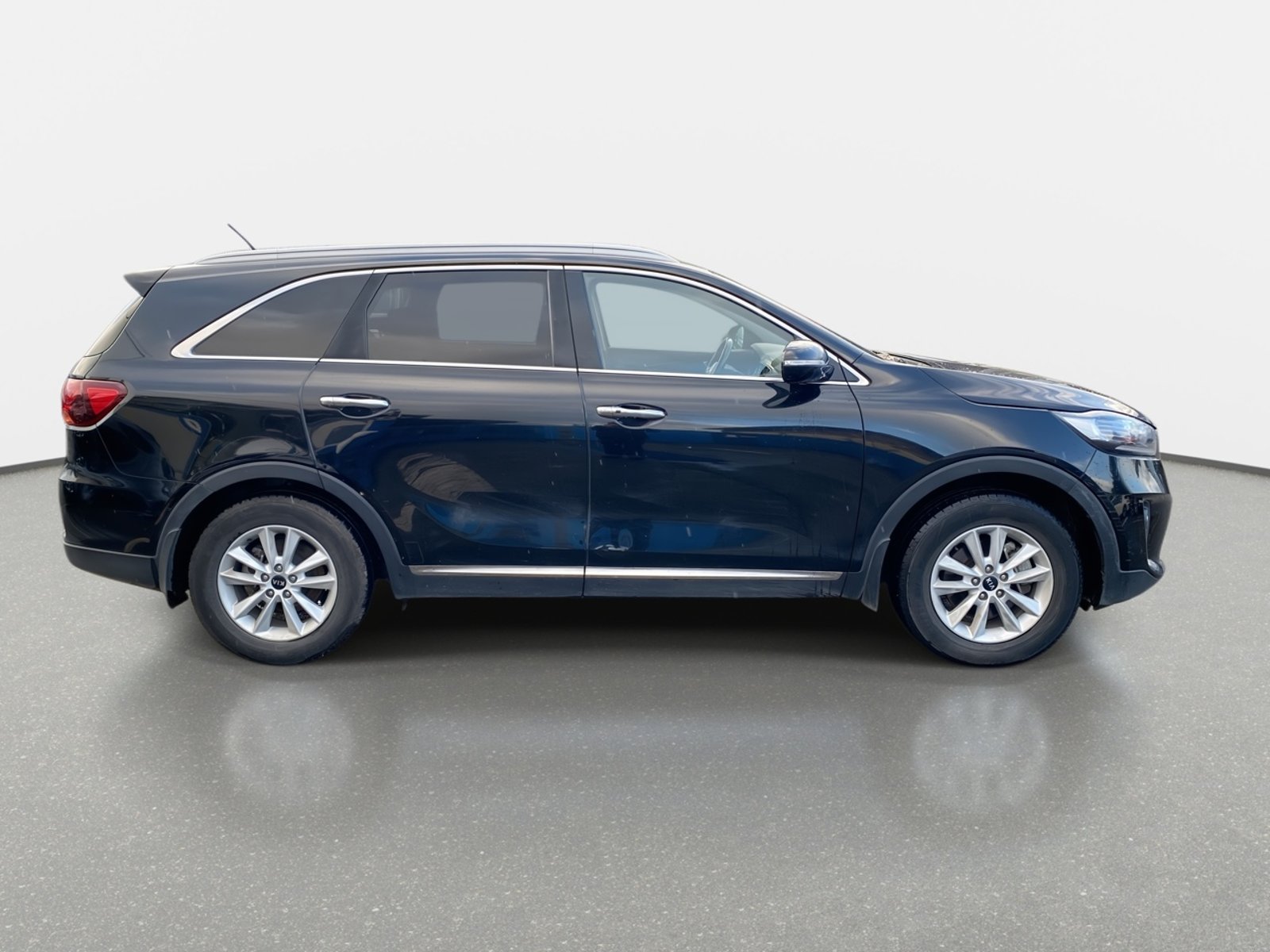 Kia Sorento 2.4 Ex 2wd Mt 5p 2019 - Imagen 8 de 8