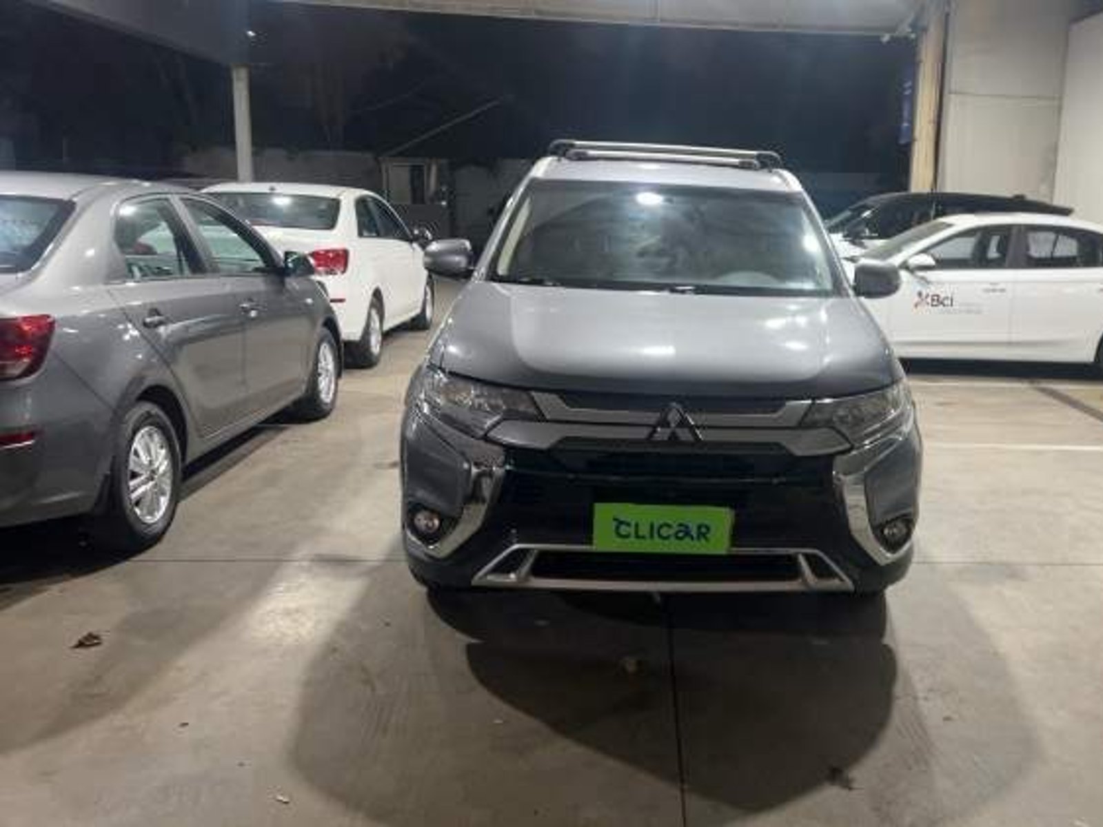 Mitsubishi Outlander 2.4 Glx 4x4 At 5p 2020 - Foto 2 de 5