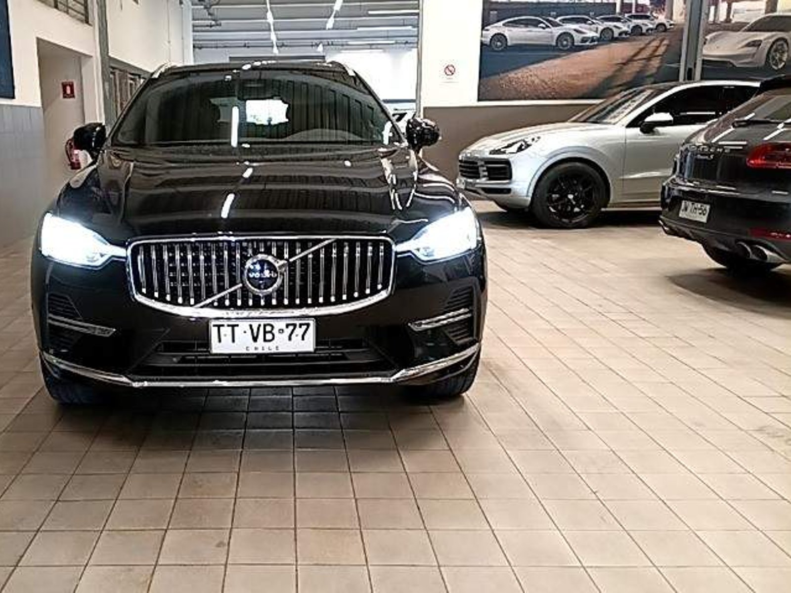 Volvo Xc60 2.0 T8 Recharge Ultimate Hybrid Awd At 5p 2025 - Foto 2 de 5