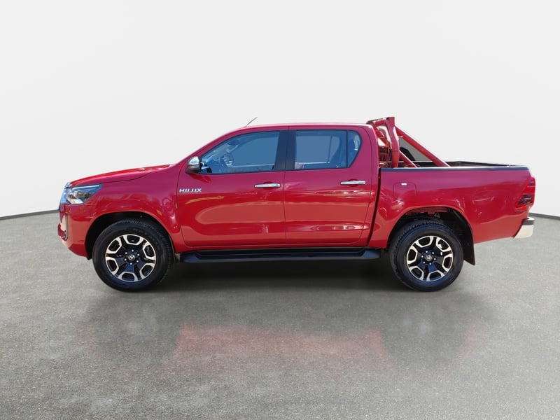Toyota Hilux 2.8 Srv Diesel 4x4 Dob. Cab. At 4p 2024 - Imagen 4 de 8