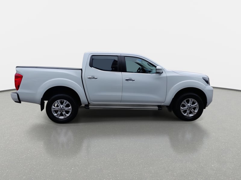 Nissan Navara 2.3d Xe Diesel 4x2 Dob.cab. Mt 4p 2024 - Imagen 8 de 8