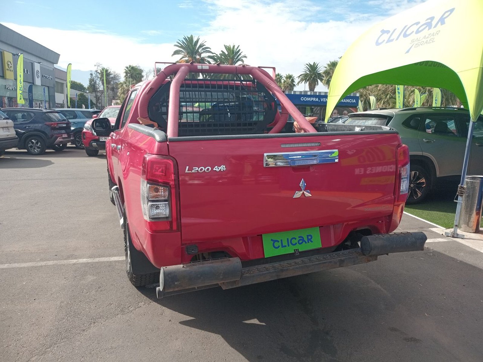 Mitsubishi L200 2.2 Katana Crt Diesel Dob. Cab. 4x4 Mt 4p 2024 - Foto 5 de 8