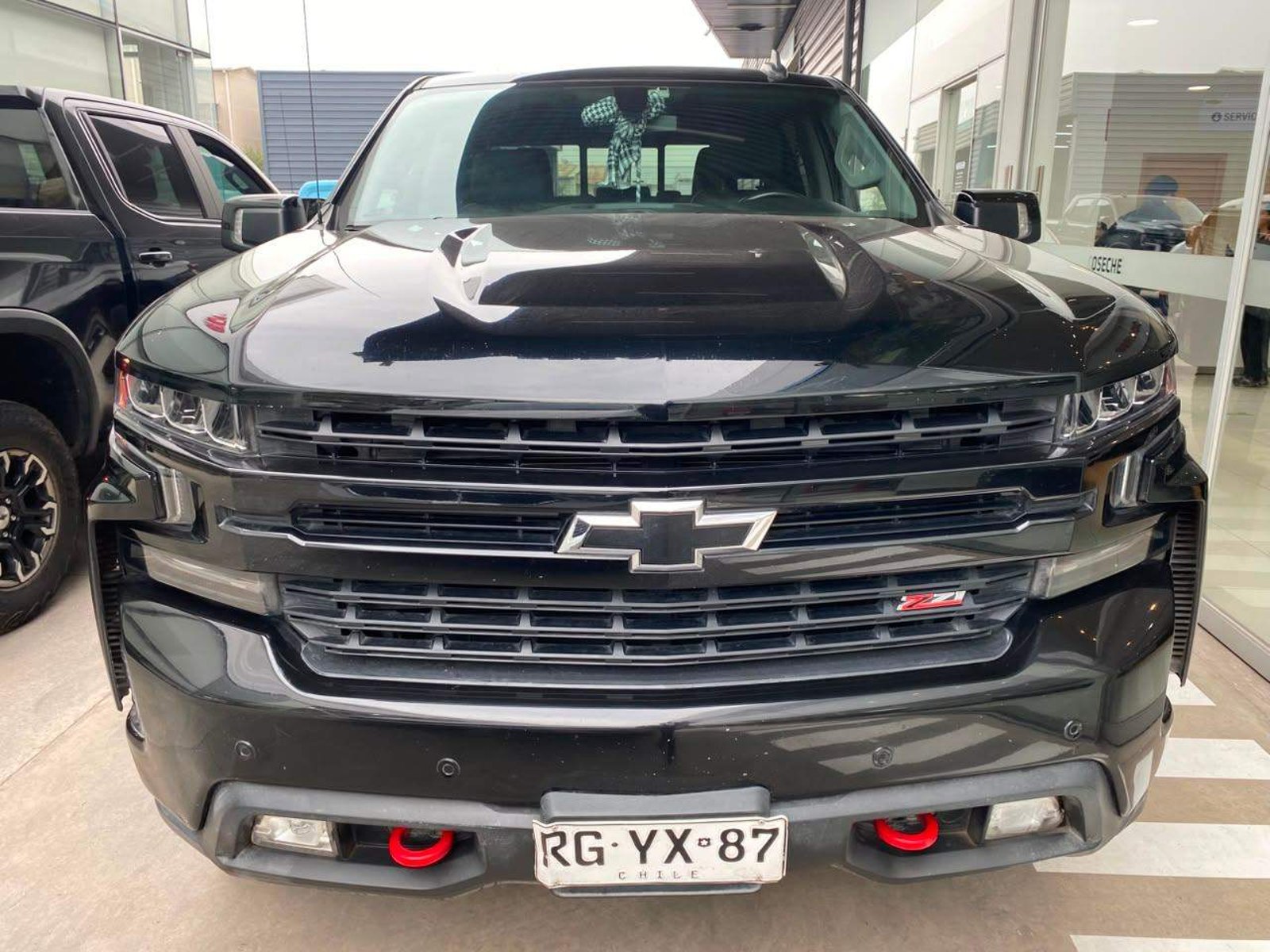 Chevrolet Silverado 5.3 Lt Trailboss Z71 4x4 At 4p 2022 - Foto 2 de 5