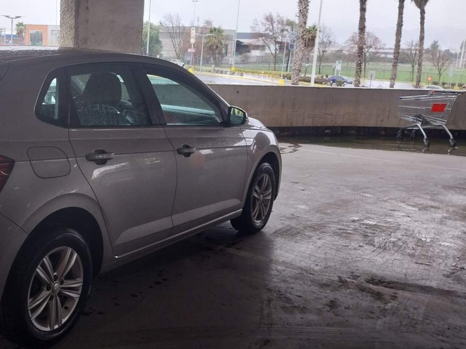 Volkswagen Polo 1.6 Comfortline 4x2 Mt5 5p 2019 - Foto 3 de 4