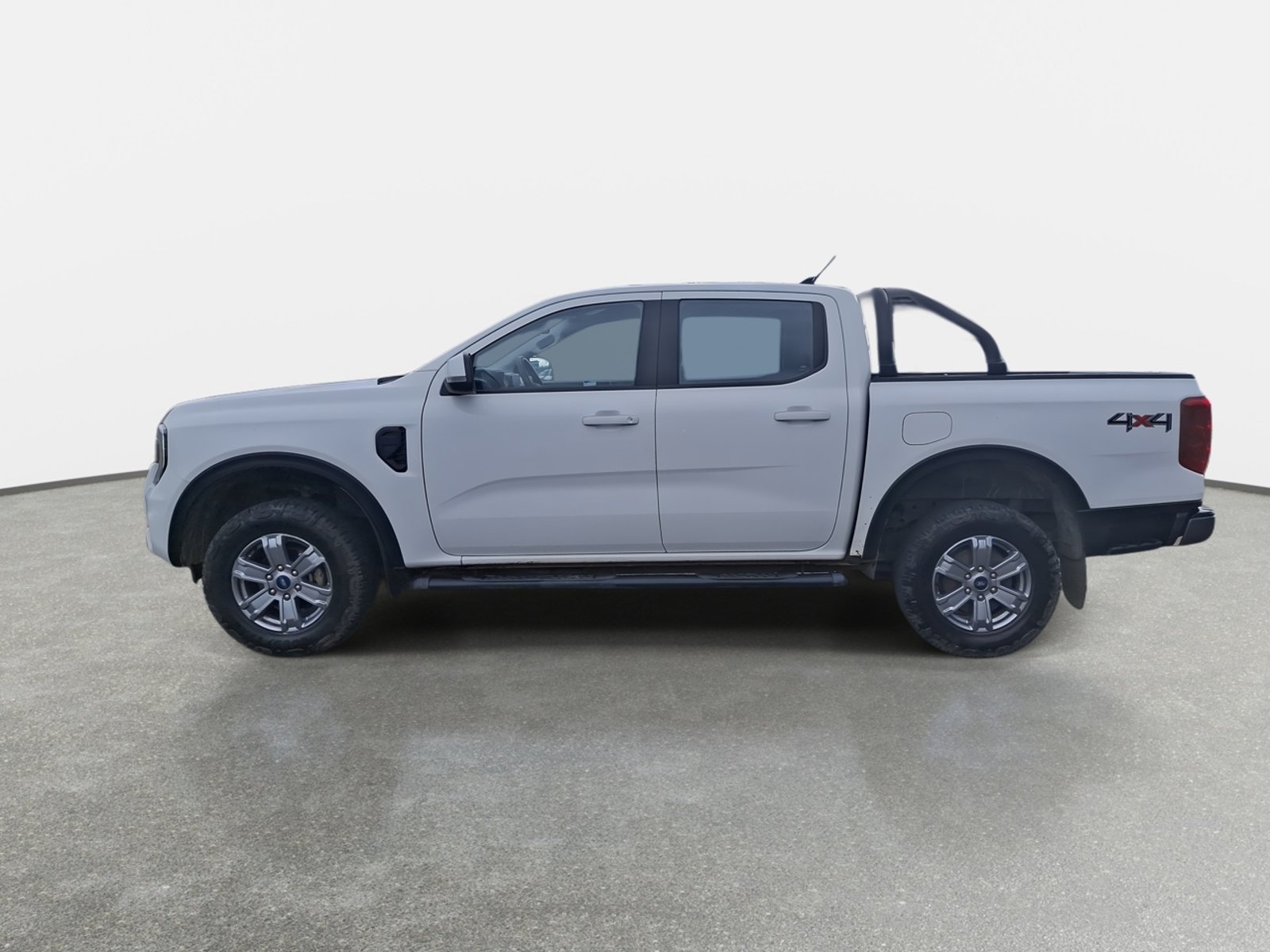 Ford Ranger 2.0 Xls Diesel 4x4 Dob. Cab. Mt 4p 2024 - Foto 4 de 8