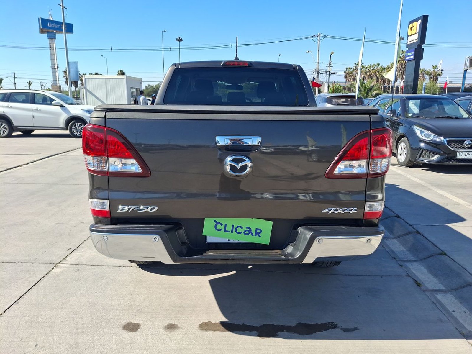 Mazda Bt-50 3.2 Sdx High Dob. Cab. Diesel 4x4 6at 4p 2022 - Imagen 6 de 8