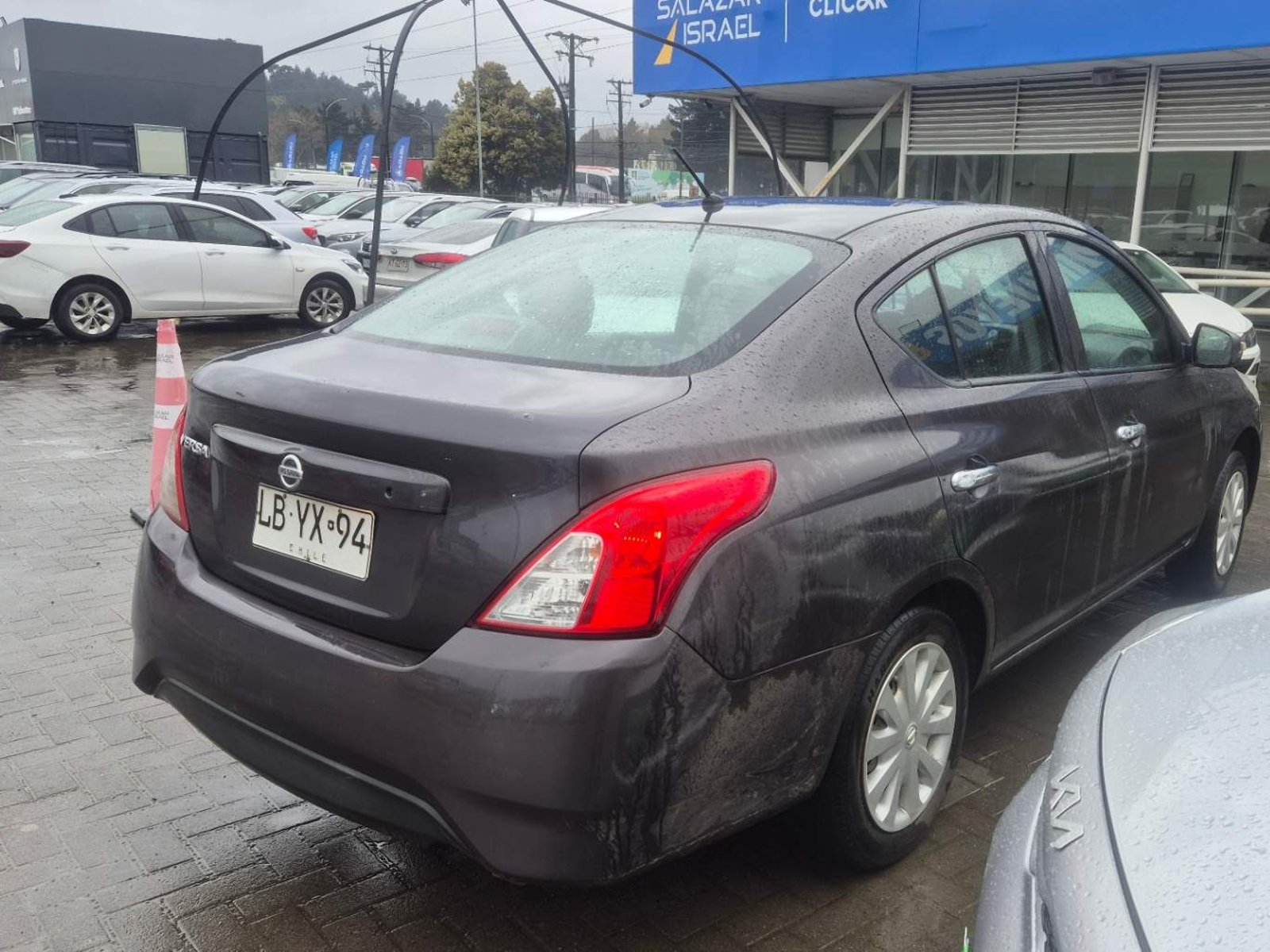 Nissan Versa 1.6 Sense 4x2 Mt 4p 2019 - Foto 4 de 5