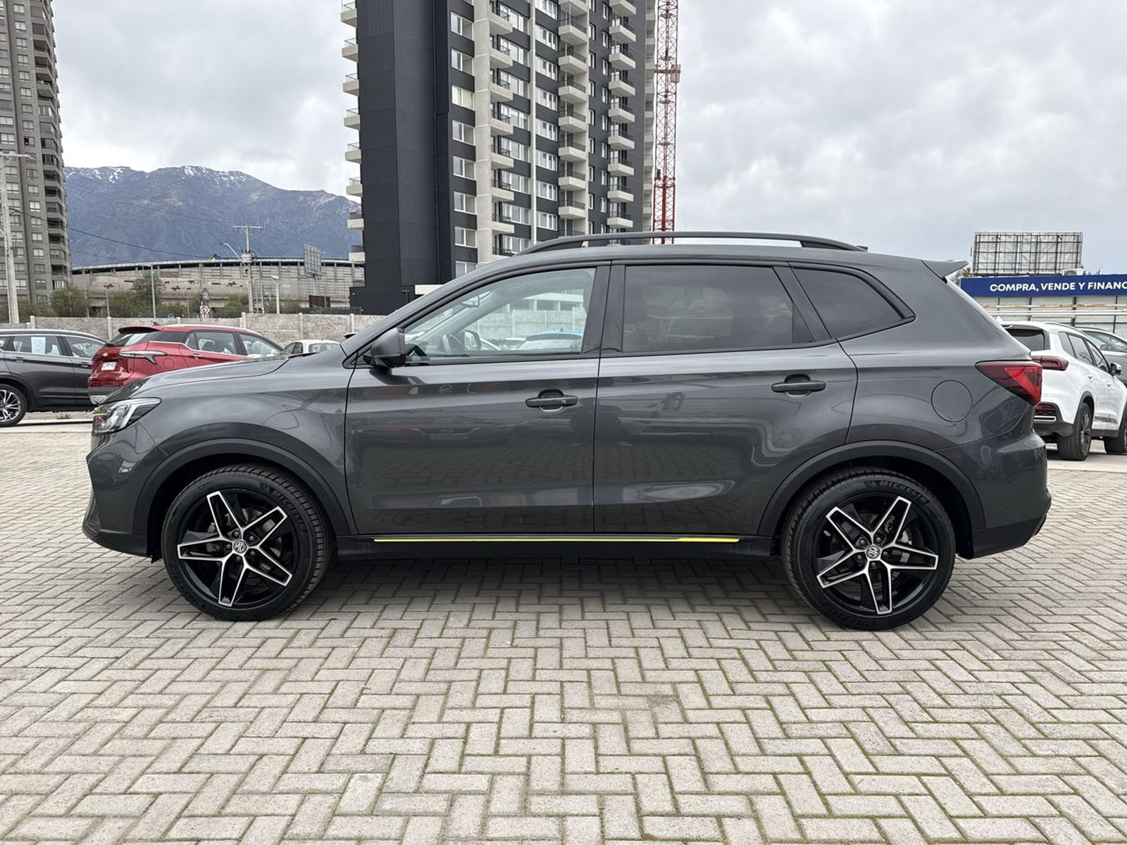 MG Mg Rx5 1.5t Dlx 2wd Dct At 5p 2023 - Foto 4 de 8